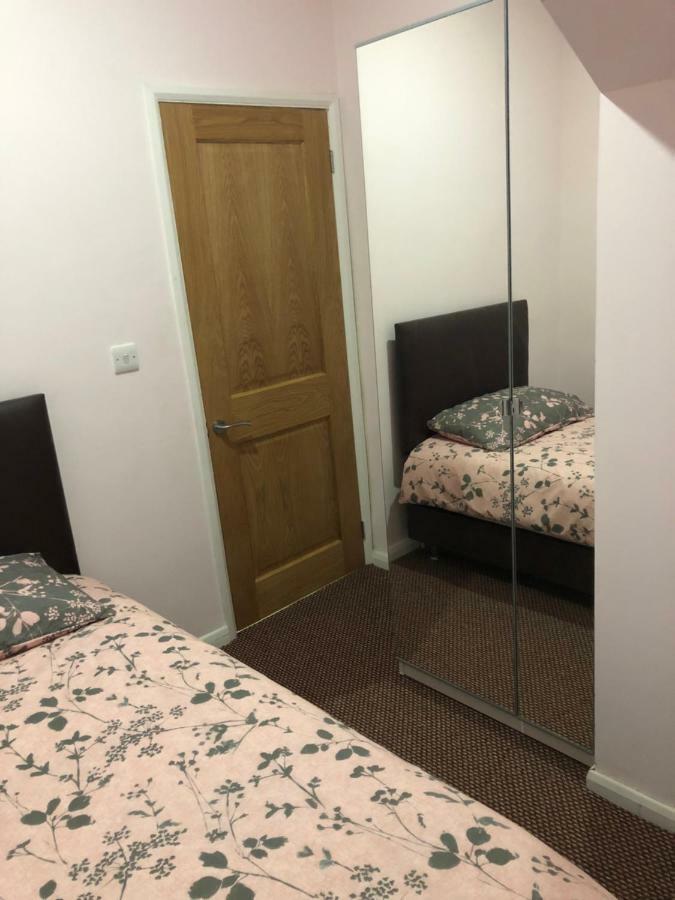 Treetops Flat2 Hall Green B28 伯明翰 外观 照片