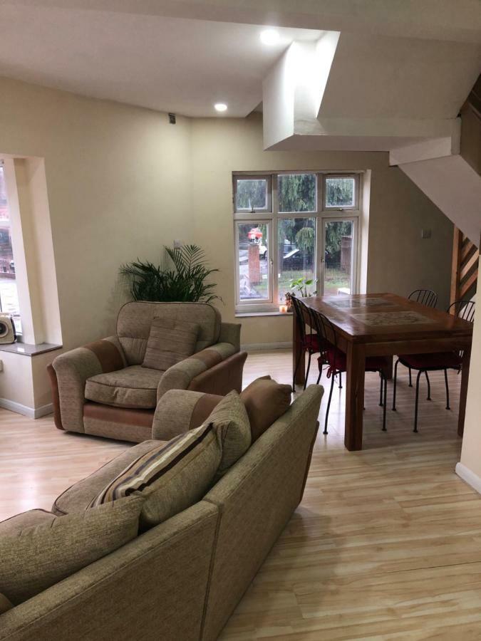 Treetops Flat2 Hall Green B28 伯明翰 外观 照片