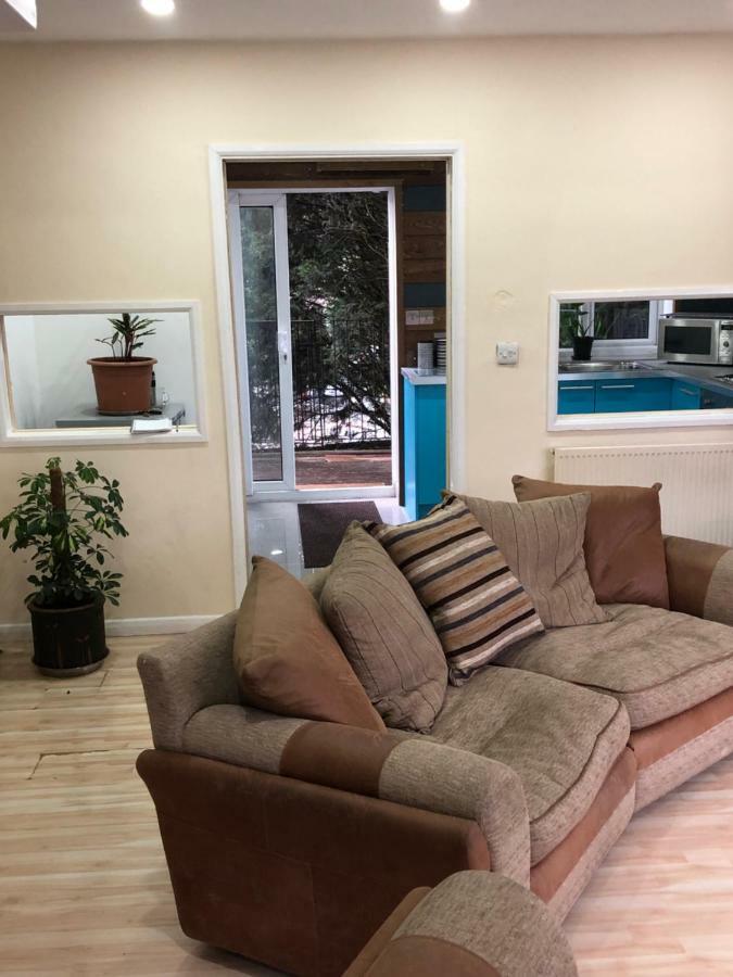 Treetops Flat2 Hall Green B28 伯明翰 外观 照片